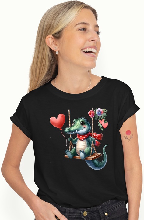 Tricou Femei cu un crocodil care se da in leagan, ilustratie, balon, inimioare, flori, apreciere, copii, joaca cu imprimeu pe Fata, 100% Bumbac, Negru, M