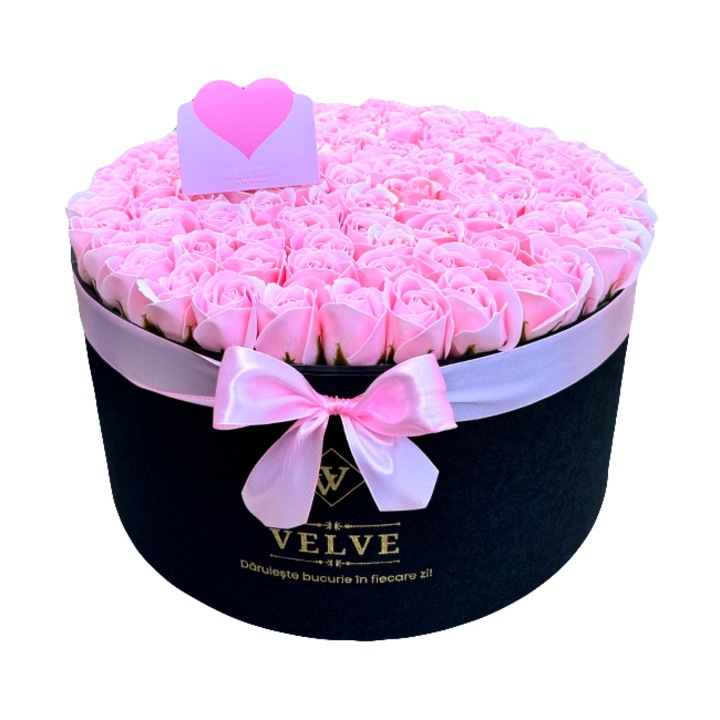 Aranjament floral 101 trandafiri de sapun, in cutie cadou cu felicitare personalizata, Roz, diametru 42cm, Velve