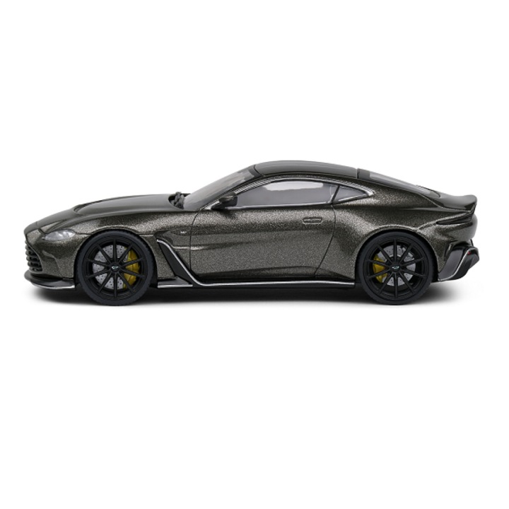 Aston Martin V12 Vantage modell, 2023, szürke, Solido, 1/43