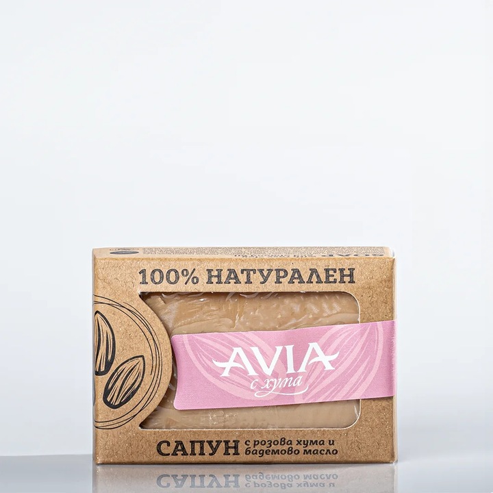 Szappan rózsaszín francia agyaggal, mandulaolajjal, bazsalikommal és damaszkuszi rózsaolajjal