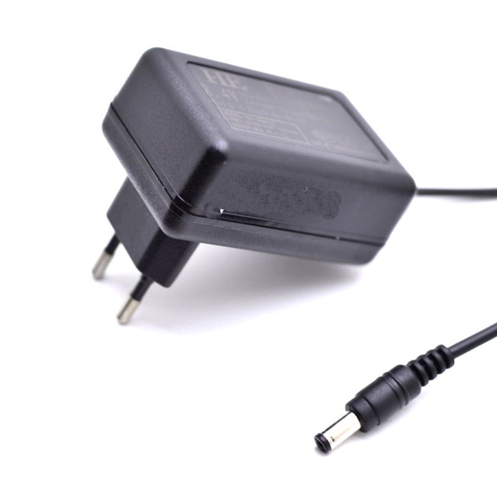 Elektromos töltő lítium-ion akkumulátorokhoz 12,6V 1A – 25,2W DC2.1 csatlakozóval