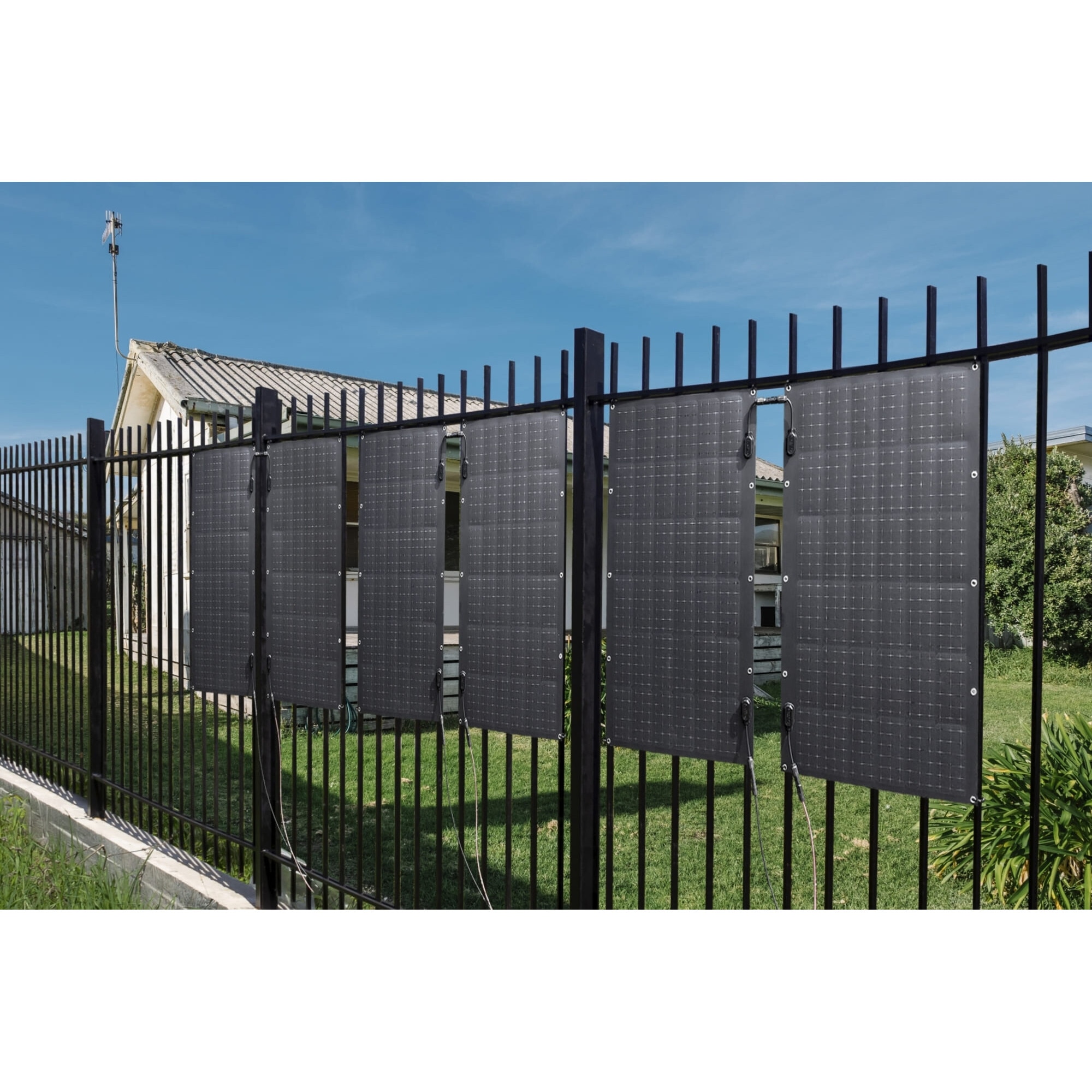 Kit panouri solare flexibile pentru balcon Technaxx TX-270, 600W