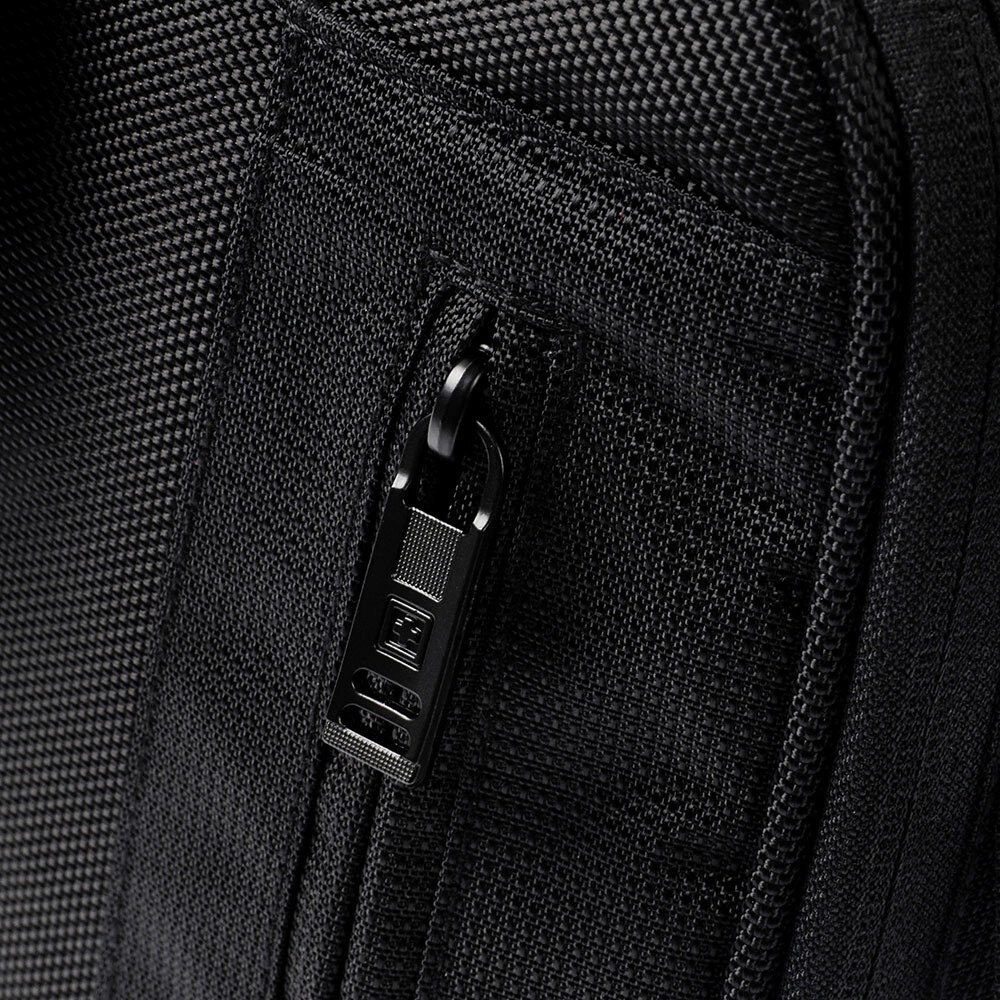 Geanta laptop SwissBags Glion 4L negru 40x28x4cm