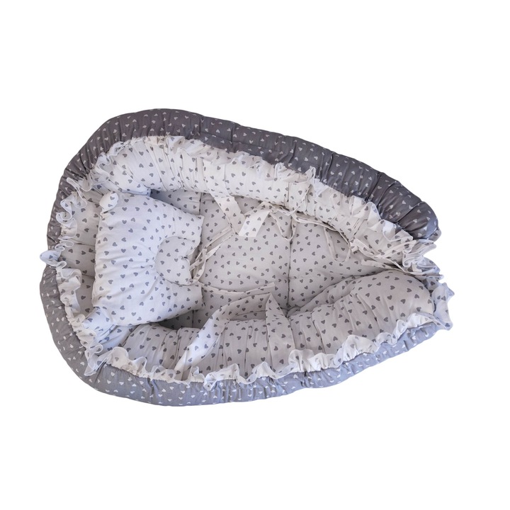 Baby Nest cu pernuta si 2 fete, model inimioare gri