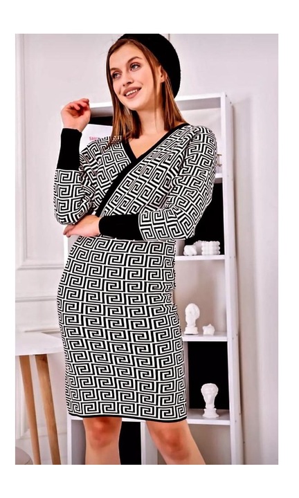 Дамска плетена рокля, елегантна, прилепнала, черно/бяло