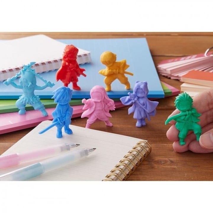 Set gume de sters Demon Slayer, IWAKO, luminescente, multicolor, 65x107mm