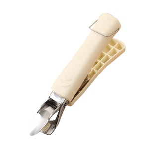 Polonice, linguri si clesti de bucatarie