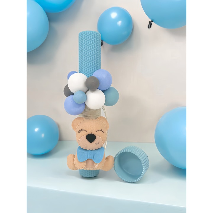 Lumanare pentru botez, tip fagure, din ceara naturala, decorata cu figurina din fetru