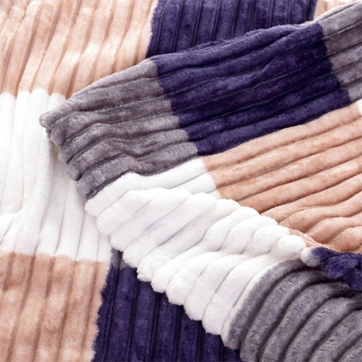 Puha gyermektakaró, 80% poliészter, 20% pamut, 120x90 cm, kék-barna