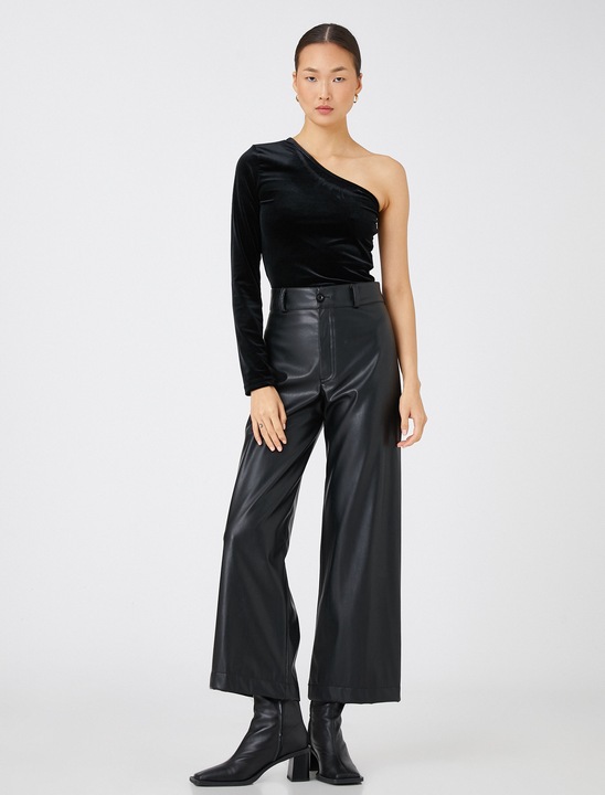 KOTON, Bluza crop cu decupaj pe un umar, Negru, L