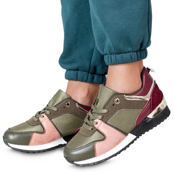 Tenisi dama, Permani Modena, Piele ecologica, Kaki