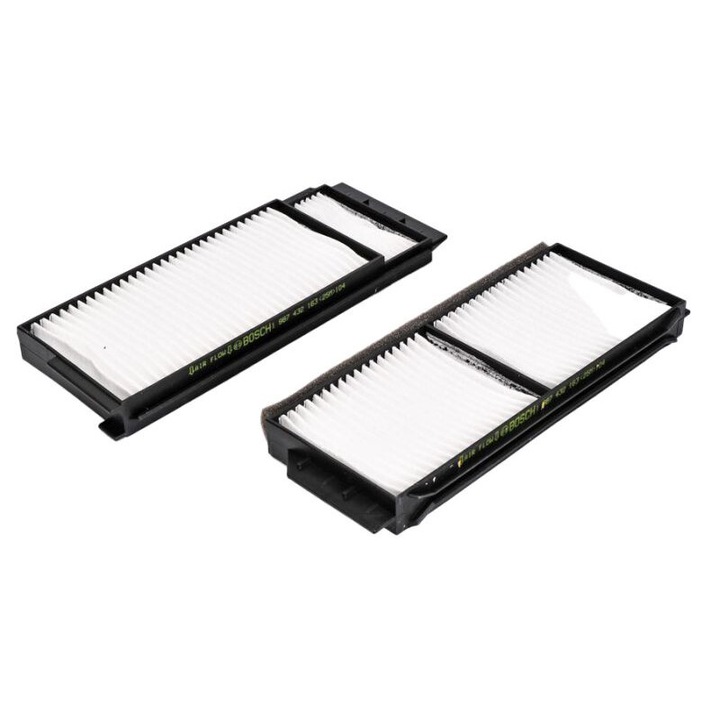 2 db BOSCH belső szűrő készlet, amely kompatibilis a Mazda 3, 5 modellekkel