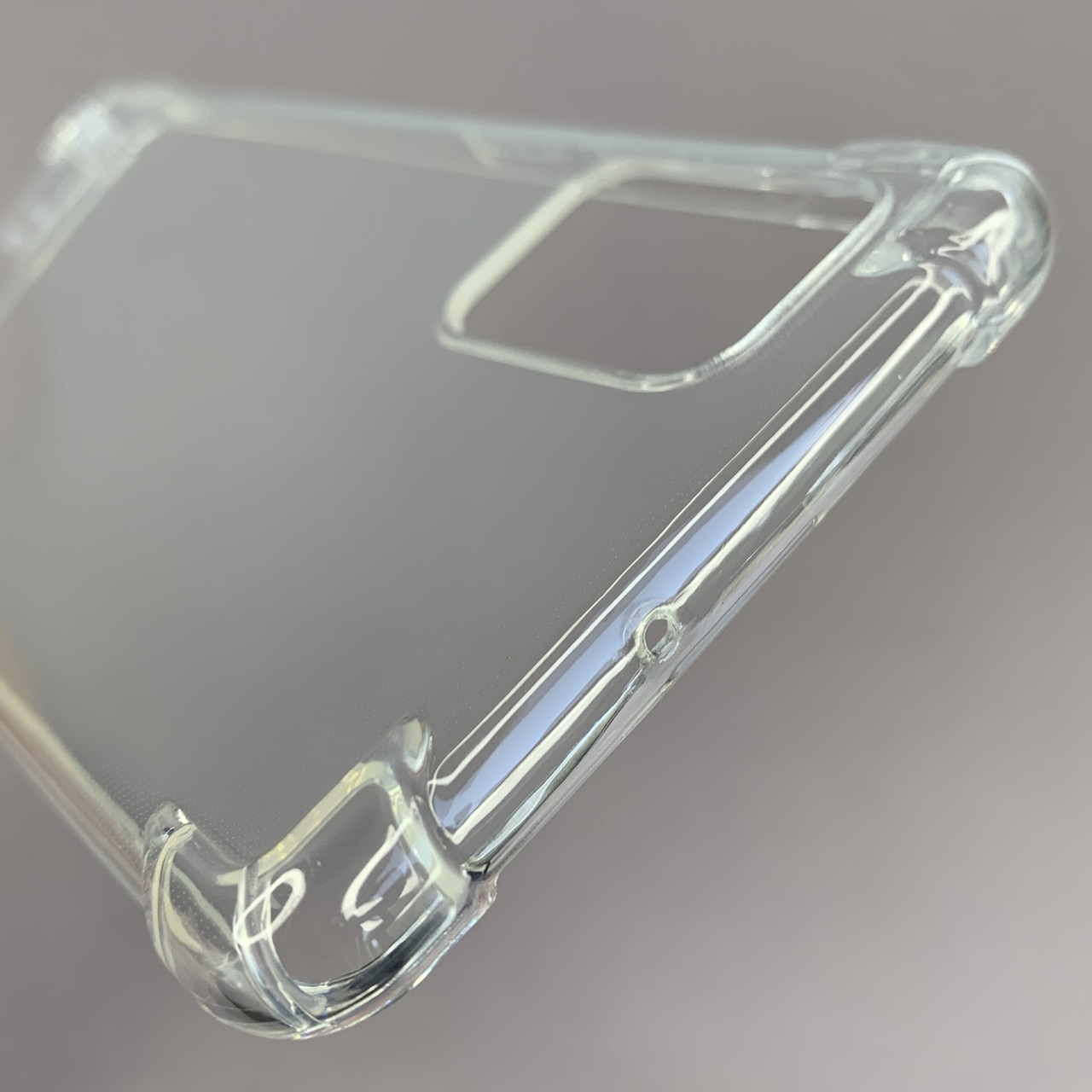 Husa protectie Mat-Tech compatibila cu Samsung Galaxy A71 4G, Colturi anti-soc, Decupaje Precise, Rezistenta la impact, Margini ridicate pentru protectia ecranului, Transparenta