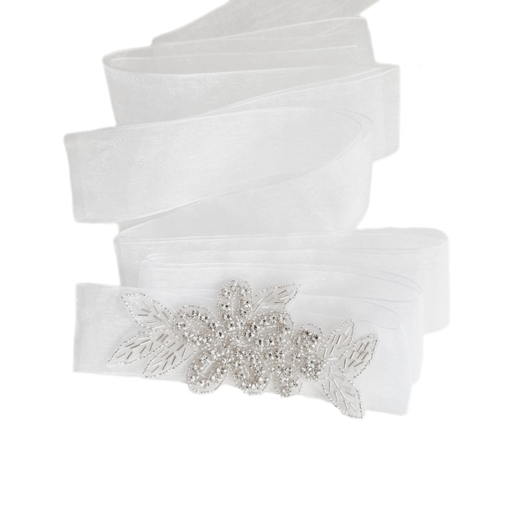 Esarfa cu pietricele pentru dezgatit mireasa