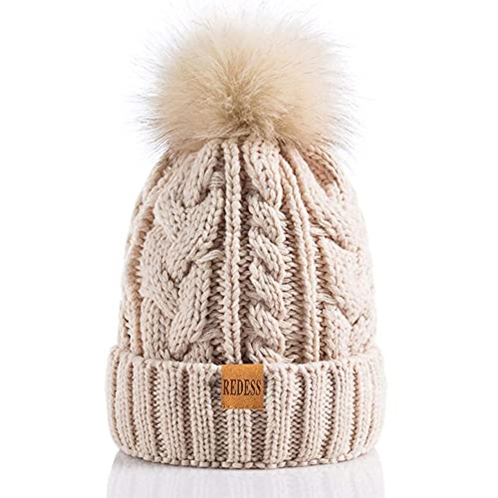 Redess téli sapka, kötött dizájn, pompon, gyapjú bélés, zab szín, univerzális méret