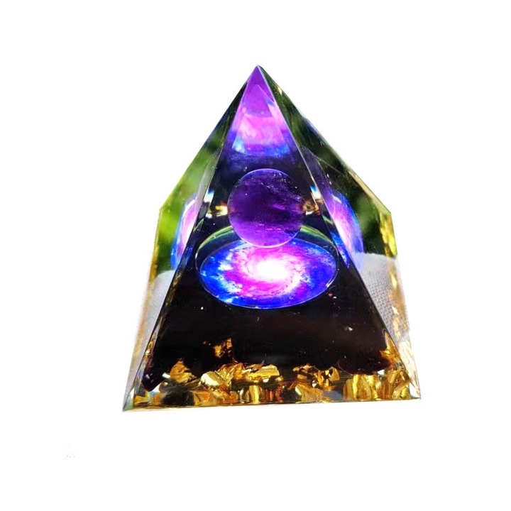 Kézzel készített dekorpiramis, zúzott kristály kő, fekete/lila