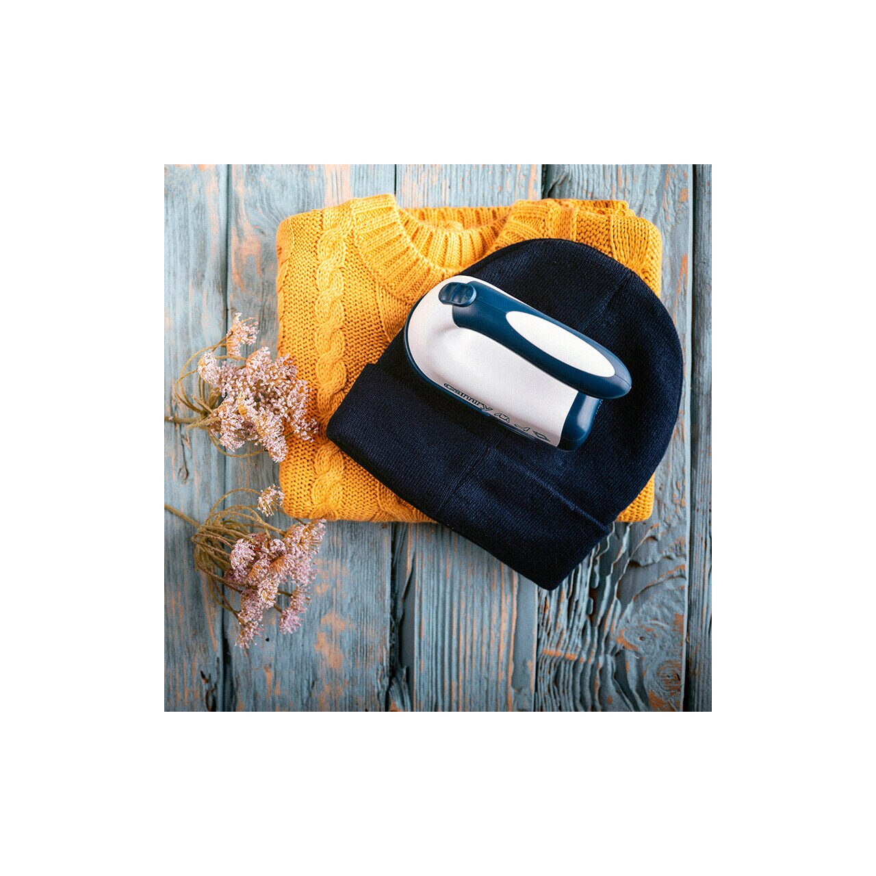 Aparat de curatat scame, capacitate 90 ml, 3 W, alimentare baterii sau retea