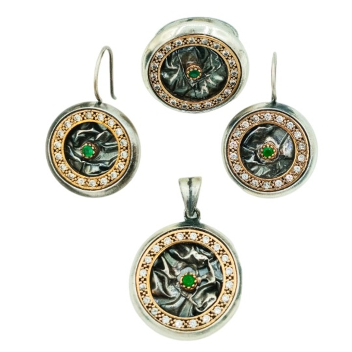 Set Cercei, Pandant si Inel marimea M17 Argint 925 black cu pietre Smarald si Zirconiu Clarisa