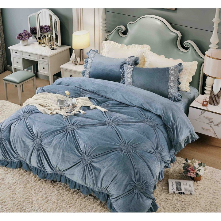 Lenjerie Din Catifea Cu Inimioare Brodate - Albastru