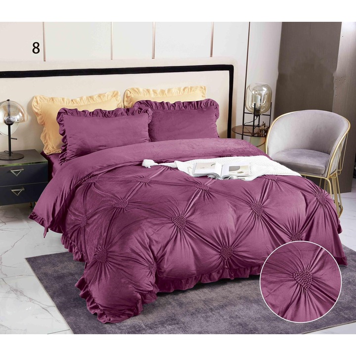 Lenjerie Din Catifea Cu Volanase Si Inimioare Brodate - Mov