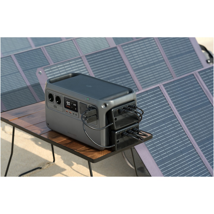 Statie de alimentare portabila DJI Power 1000, 1024 Wh, AC out 100-120/220-240V, max out 2400W, Out: 2x USB-A, 2x USB-C, 1x SDC, 1x SDC Lite, IN: AC, SDC, SDC Lite