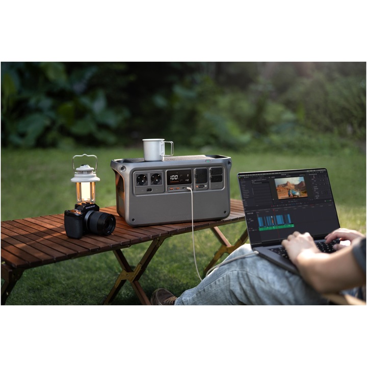 Statie de alimentare portabila DJI Power 1000, 1024 Wh, AC out 100-120/220-240V, max out 2400W, Out: 2x USB-A, 2x USB-C, 1x SDC, 1x SDC Lite, IN: AC, SDC, SDC Lite