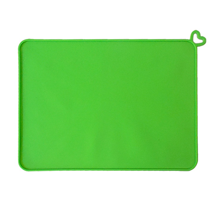 Etetőtál alátét szőnyeg kisállatoknak, élelmiszer minőségű szilikon, megemelt élek, vízálló, szívkampós kivitel, zöld