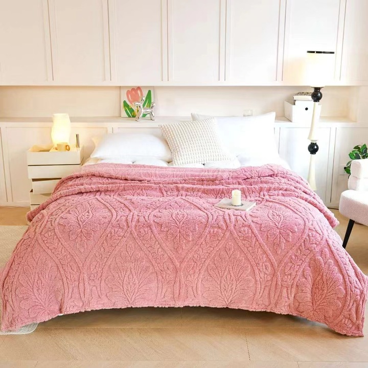 Patura cocolino pufoasa pentru pat dublu, gofrata, model frunze, GT-5, roz, 200 x 230 cm