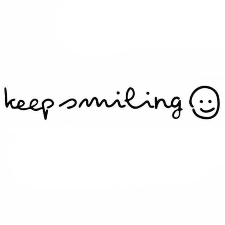 Fali matrica Keep Smiling, Mmgoqqt, fekete, 30x45cm