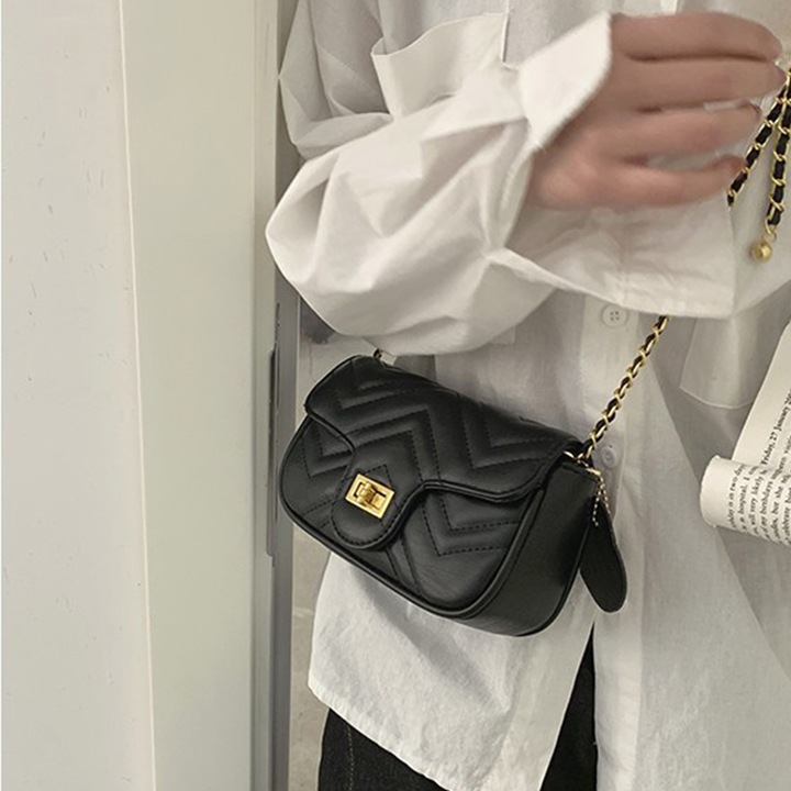 Jormftte láncos válltáska, nagy kapacitású, vízálló, állítható pánt, fekete