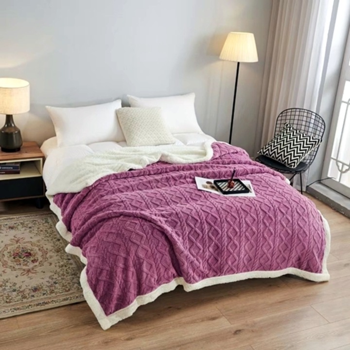 Patura cocolino UNI cu blanita pufoasa, dimensiune 200x230cm, pentru 2 persoane, lila, Pucioasa