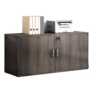 Rafturi, fisete si vestiare