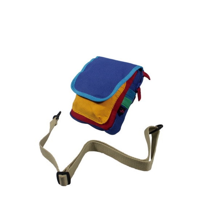 Jormftte Fanny táska, többszínű, 13x18x3cm, fő rekesszel és elülső zsebbel, szabadtéri tevékenységekhez