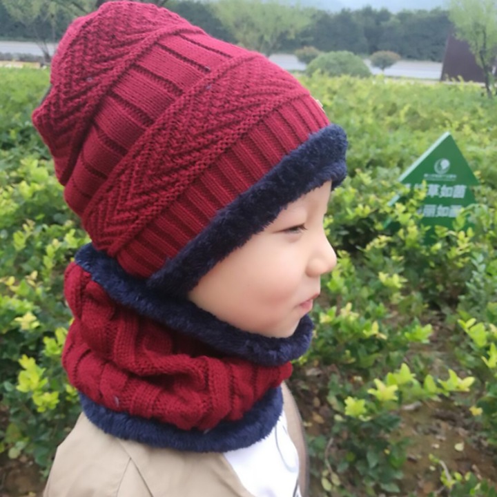 Férfi őszi és téli pulóver kötött gyapjú sapka Női plusz bársony vastag sapka fülvédőnek Öltöny gyermek overall Chapeaux enfant bordeaux Egy méret
