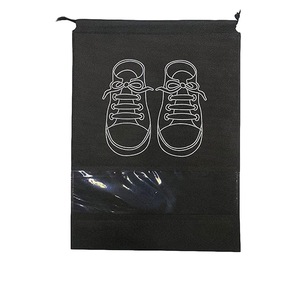 Organizatoare imbracaminte si incaltaminte