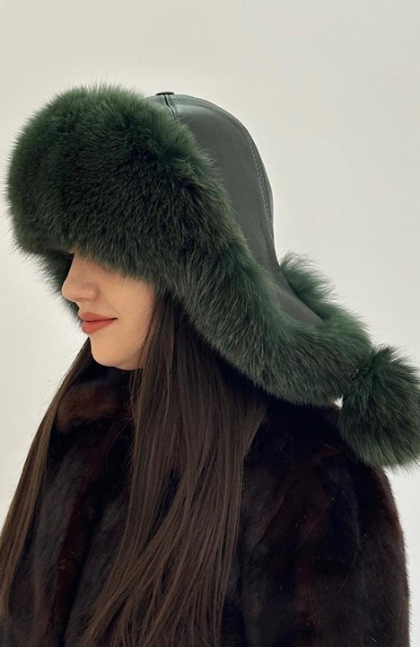 Caciula din blana naturala pentru femei cu urechi, Verde