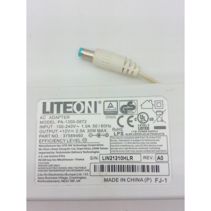 Incarcator universal CARDSPLITTER 12V 2,5A pentru dispozitive electrice, 240V, set