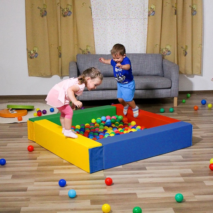 Set pentru petrecere Piscina cu bile - IGLU Soft Play