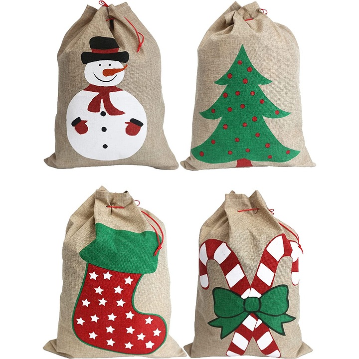 Set 4 pungi pentru cadou tip sac cu snur si imprimeu de Craciun, Om de zapada, Brad, Cizma, Baston, 50 x 35cm