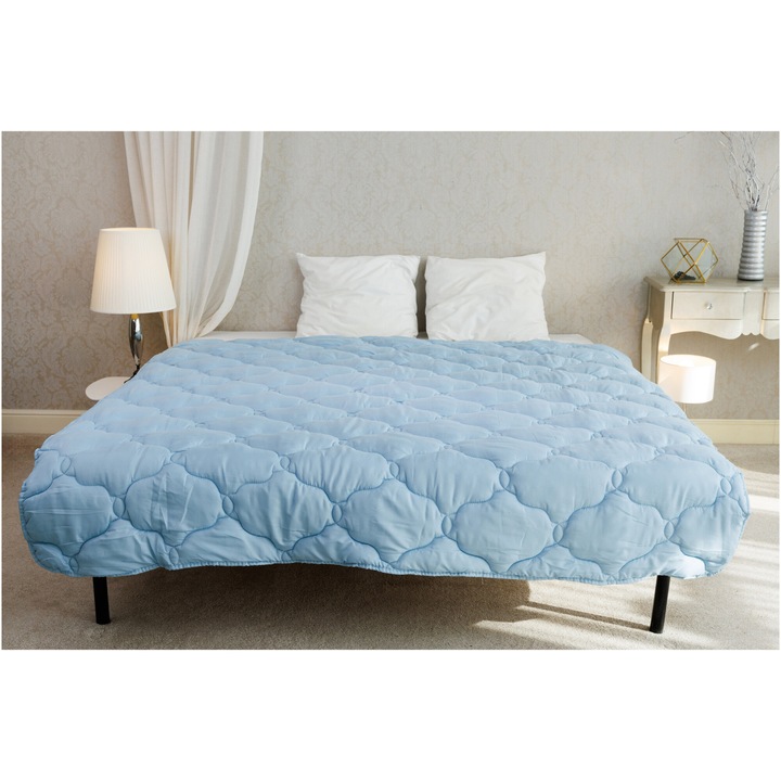 Pilota matlasata Soft Touch Home Still, 200x200 cm, 300 g/mp, microfibra, umplutura vata siliconica, nivel mediu de caldura, bleu