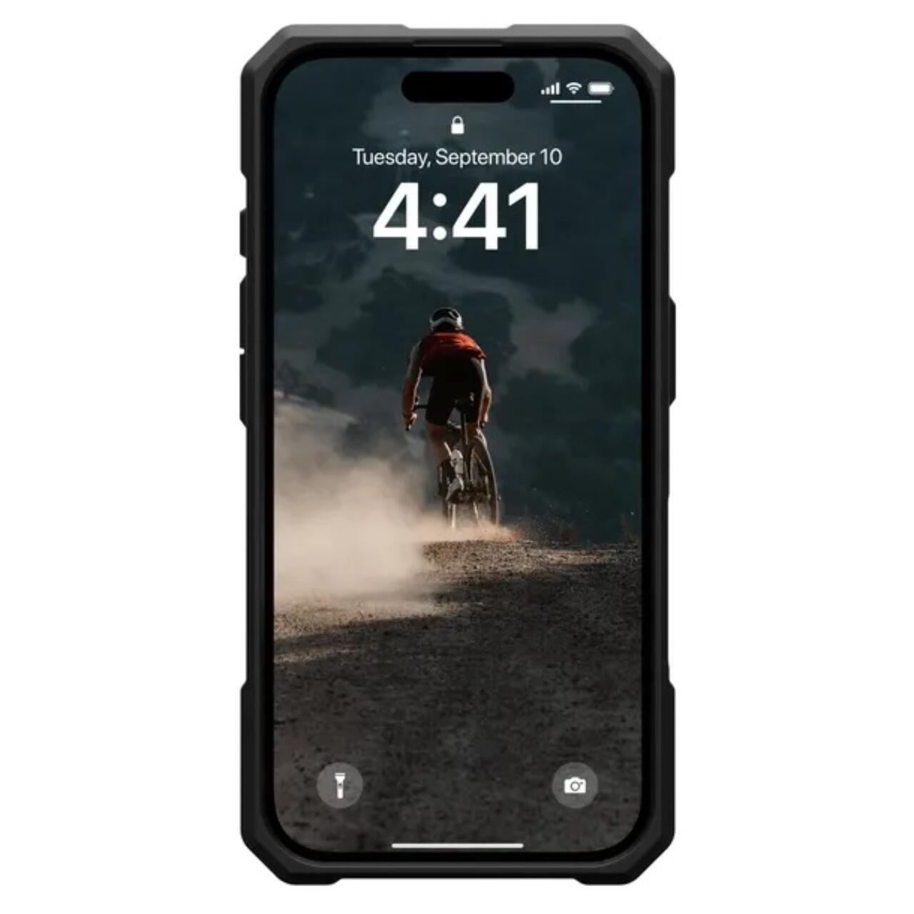 Husa de protectie UAG Monarch Series pentru iPhone 16, Carbon Fiber