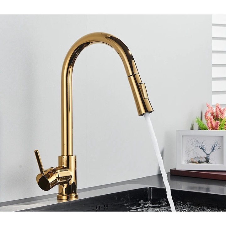 Szaniter csaptelep visszahúzható fúvókával, sárgaréz konstrukció, arany színű, munkalapra szerelhető