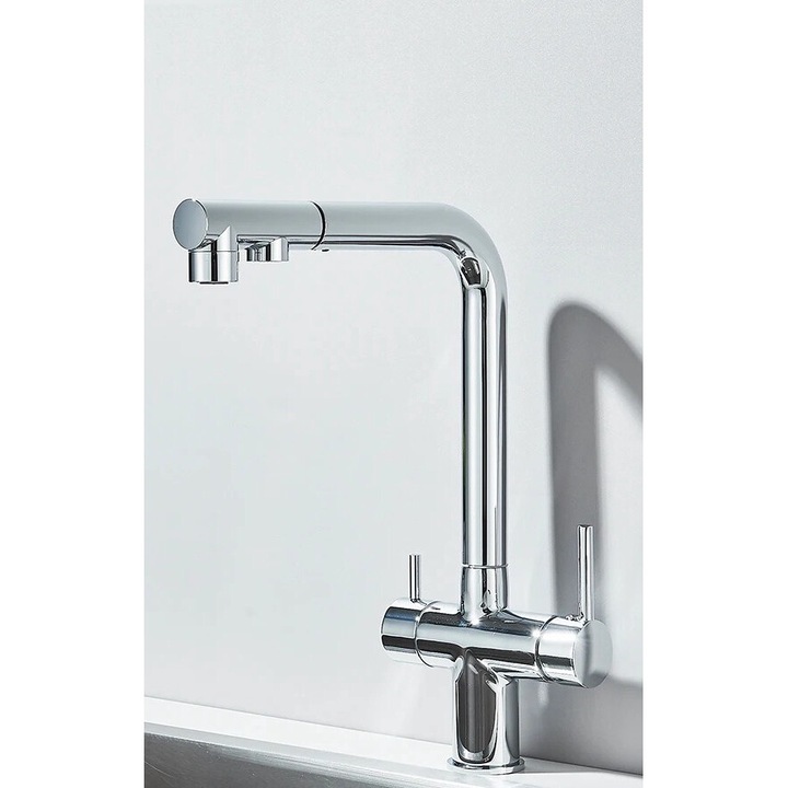 Szaniter csaptelep két csappal, hideg és meleg vízzel, modern design sárgarézből, krómból