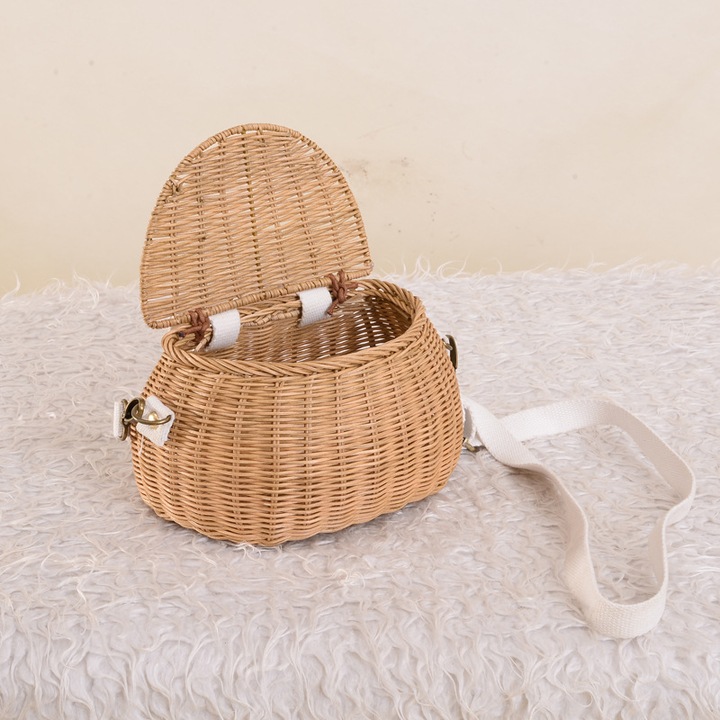 Rattan válltáska, kézzel készített design, sokoldalú, sokszínű, nagy méretű