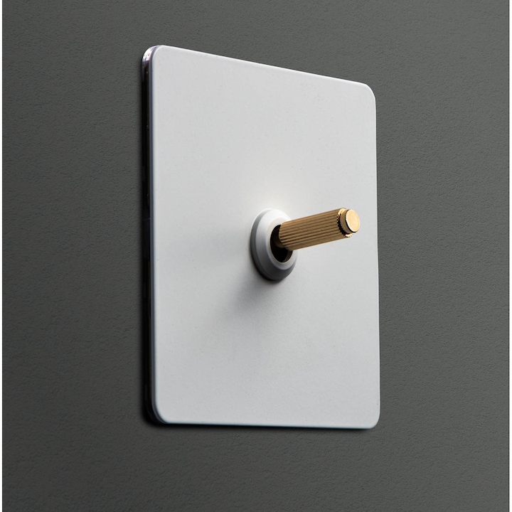 Intrerupator metalic RetroSwitch Lux - Comutator Vintage cu Detalii Stripe, 1 Gang 2 Way, Finisaj Alb Mat, doza cadou