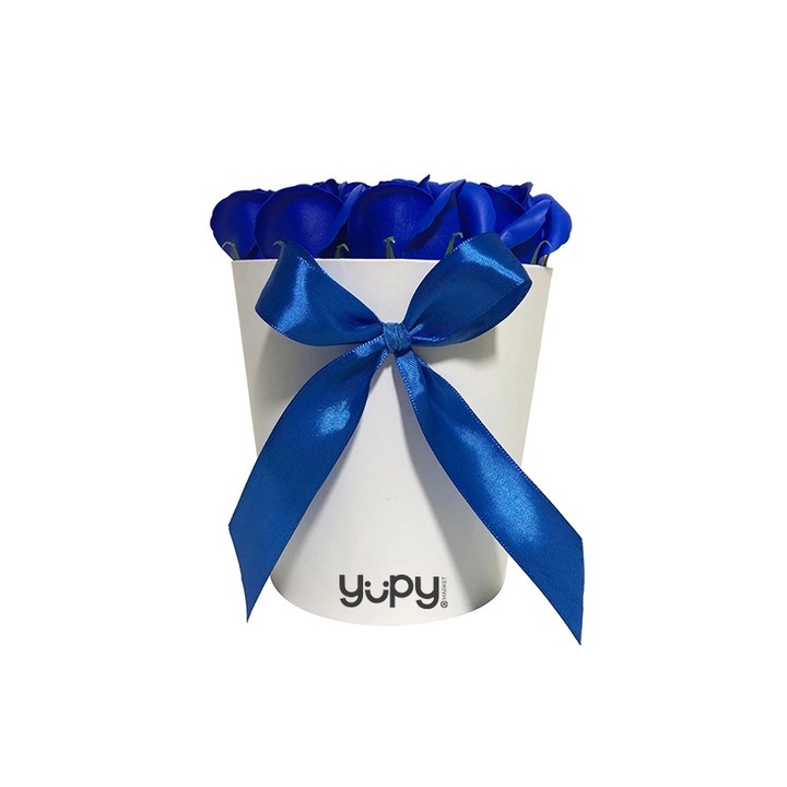 Cutie Rotunda Cu 11 Trandafiri Albastri, 20cm - Yupy®