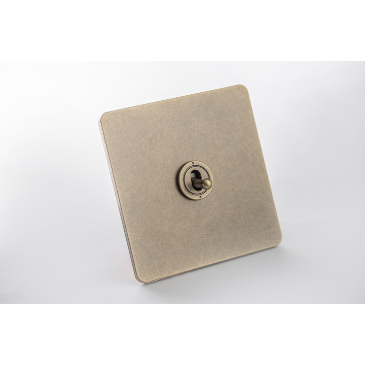 Ruffle Bronze Elegance fém kapcsoló, Vichema 1Gang 2Way, antikolt bronz