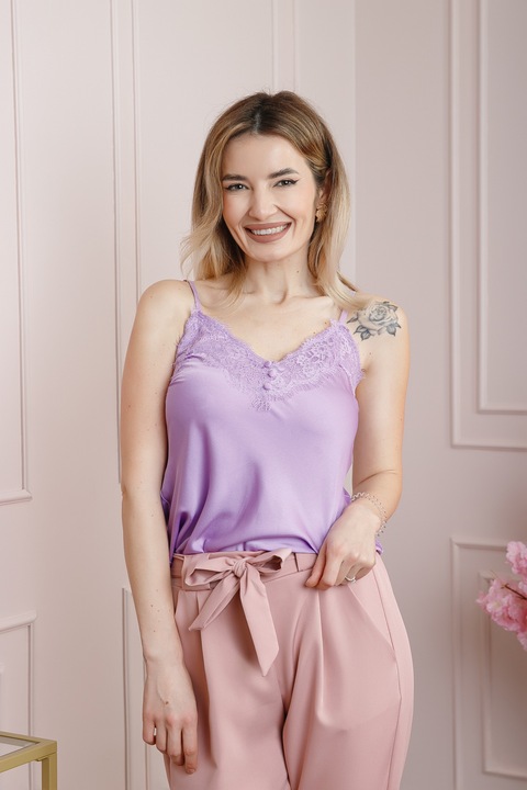 Лилав топ с дантелена апликация на бюста, Един размер INTL