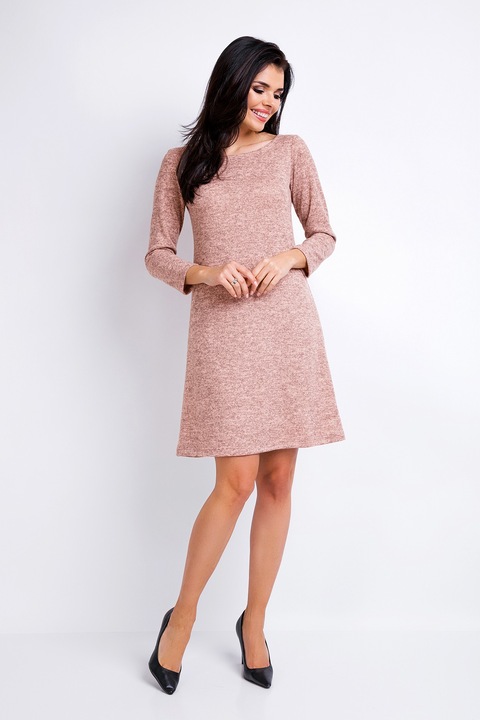 Rochie Dama Trapez, Awama, Croiala Lejera Si Feminina, Maneci Lungi Confortabile, Tricot Elastic Placut La Purtare, Ofera Libertate De Miscare, Ideala Pentru Zi Cu Zi Si Birou, Design Simplu Si Versatil, Proiectata Si Cusuta In Polonia, Marimea XL, Roz