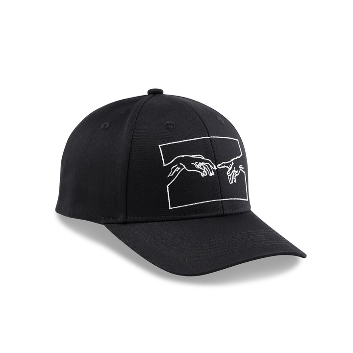 Sapca neagra, Touched by God, reglabila